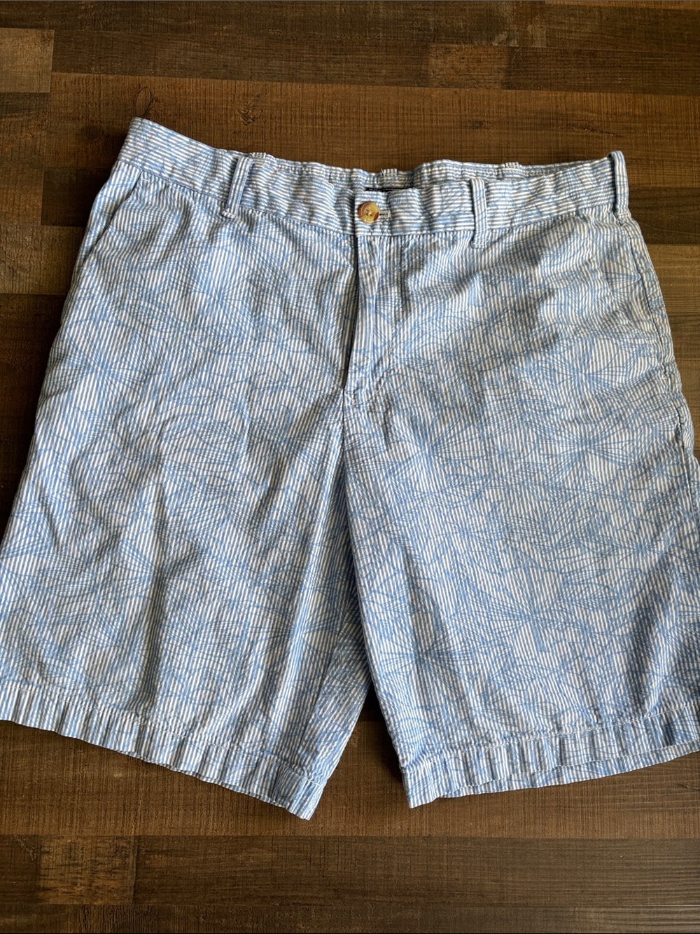 Izod Light Blue Seersucker Stripe Flat Front Shorts